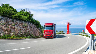 HERE partners with Bosch and one of the world’s largest commercial vehicle manufacturers to make truck driving more efficient and sustainable