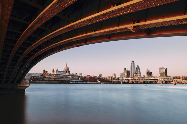 River-Thames-Waterways-Transportation-Logistics