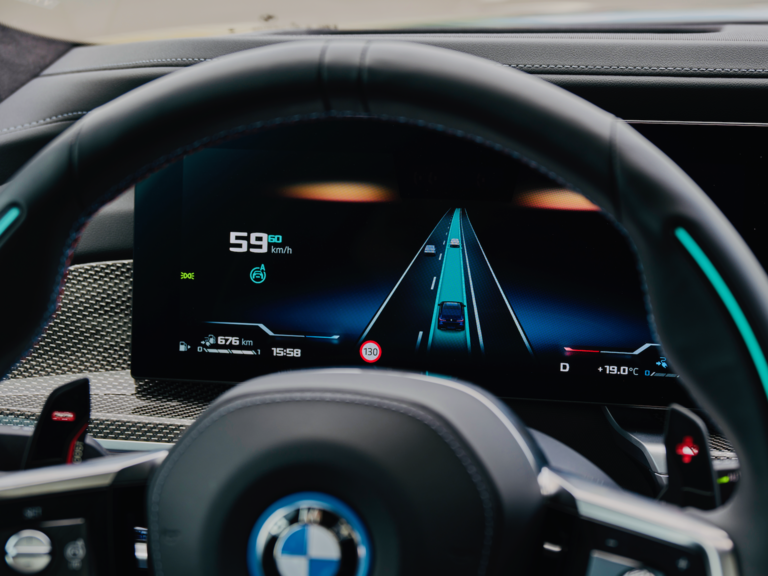 BMW 7 Series HERE HD Live Map Personal Pilot